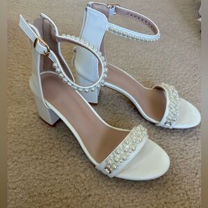 Elegant White Pearl-Embellished Women's Heels